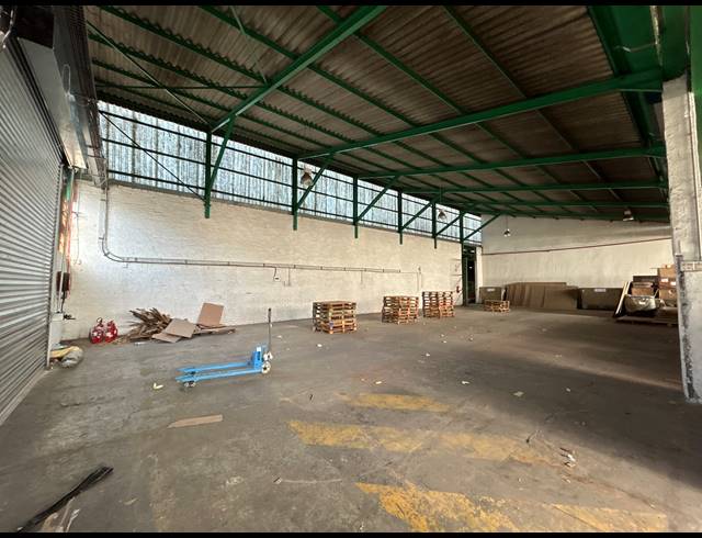 3,544M² WAREHOUSE TO LET IN EPPING INDUSTRIAL